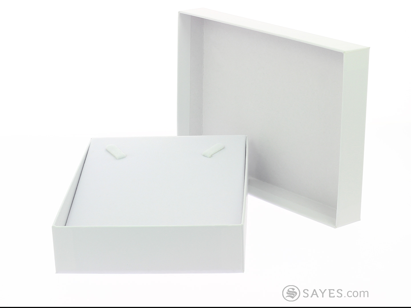 WHITE VERSIONS STANDARD BOX WITH SHOP BAG